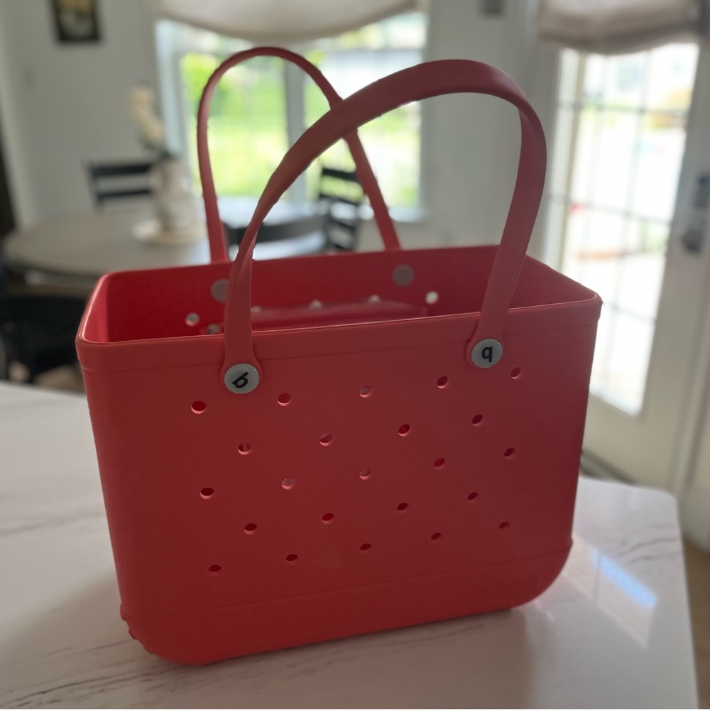 Bogg Original Bag with accessories